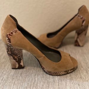 Fabulous suede & leather 4½” heels ➙ Worn once